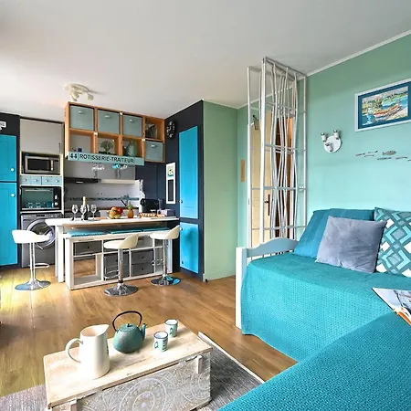 Le Village - C4 323 By Interhome Saint-Raphaël