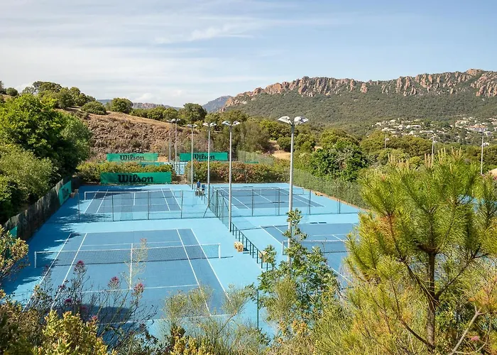 Le Village - C4 323 By Interhome Saint-Raphaël