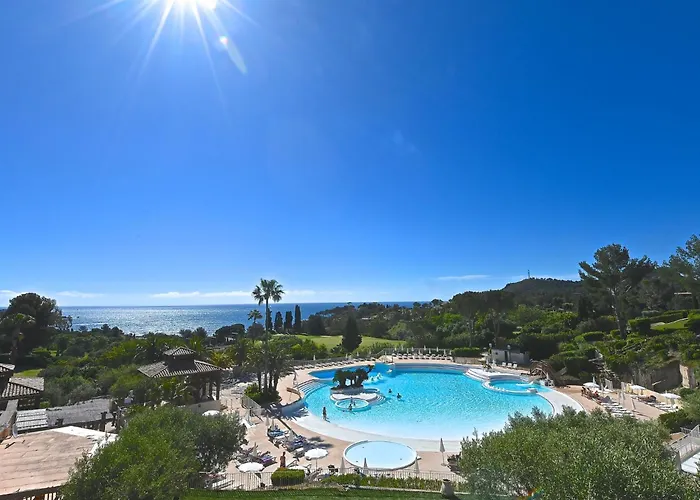 Apartament Le Village - C4 323 By Interhome Saint-Raphaël