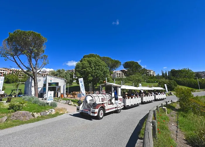 Apartament Le Village - C4 323 By Interhome Saint-Raphaël